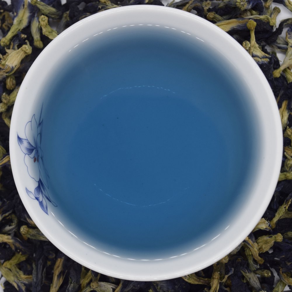 Motýlí čaj (květ z Klitorie ternatské)